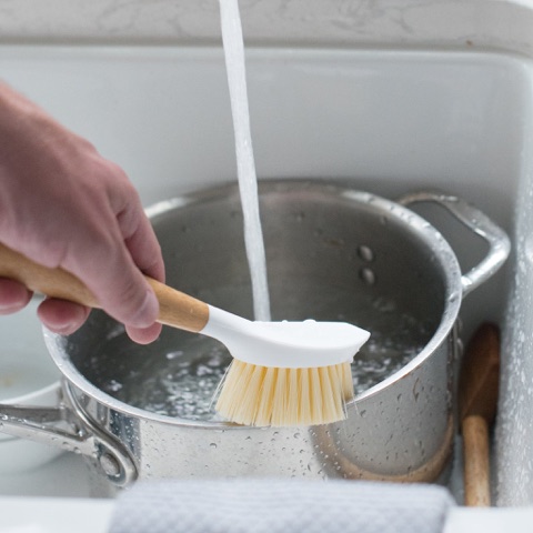 Full Circle The Daily Dish Brush